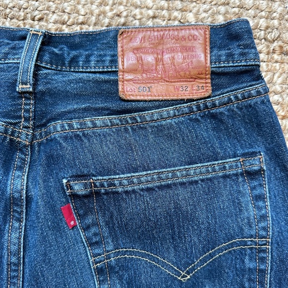 Levi Strauss Levi’s Premium Button Fly 501 Denim Blue Jeans 32 x 34 32x34 - Picture 4 of 4